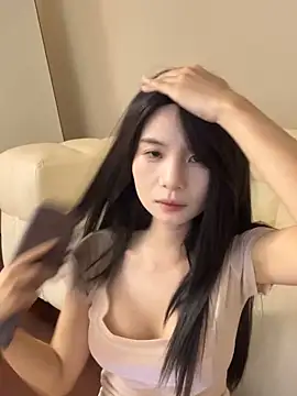 Xiaozuzongo1 online show from 04/24/26, 08:05