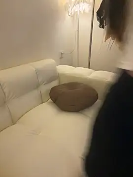 Xiaozuzongo1 online show from 04/13/26, 12:42