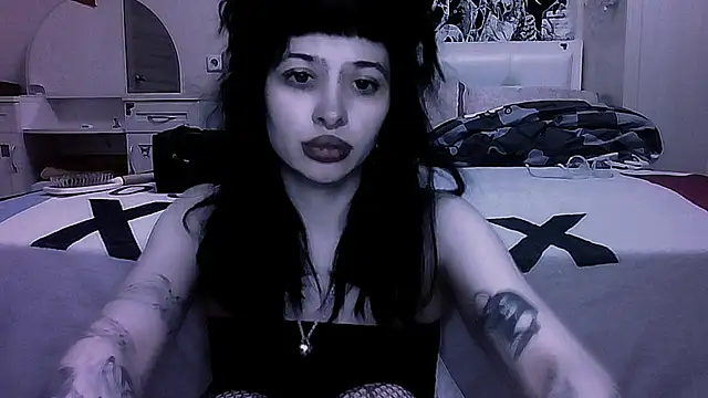 AllisonDeetz online show from 04/07/26, 07:26