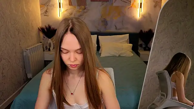 Sofa Vleifo online show from 04/02/26, 01:13