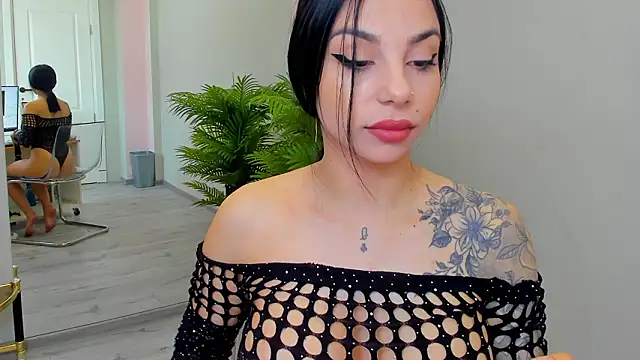 Snapshot of MissSiennaa chatting on 03/18/26, 07:00 MissSiennaa online show from 03/18/26, 07:00