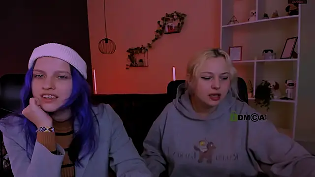 aria blaze  online show from 03/29/26, 08:49