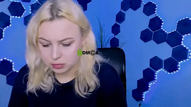 aria blaze  online show from 04/01/26, 08:48