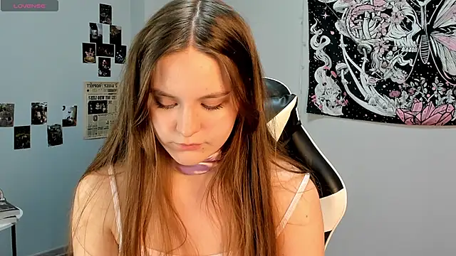 Akame Eclipse online show from 04/12/26, 01:25