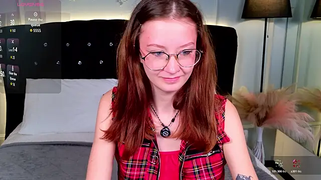Snapshot of AmelieViolet chatting on 06/26/26, 11:05 AmelieViolet online show from 06/26/26, 11:05