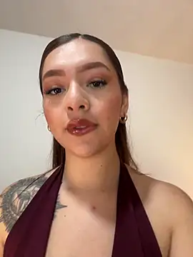 Snapshot of alana_gv chatting on 06/17/26, 12:48 alana gv online show from 06/17/26, 12:48