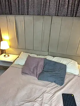 Snapshot of alana_gv chatting on 04/01/26, 01:41 alana gv online show from 04/01/26, 01:41