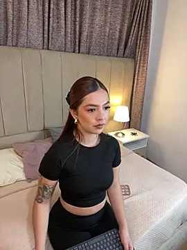 Snapshot of alana_gv chatting on 04/07/26, 12:29 alana gv online show from 04/07/26, 12:29