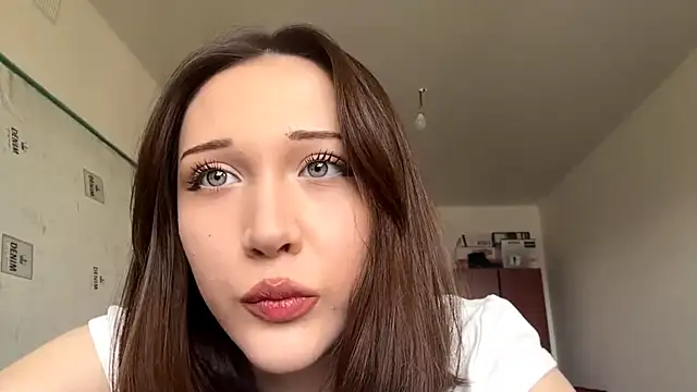 kiravings online show from 03/28/26, 08:04