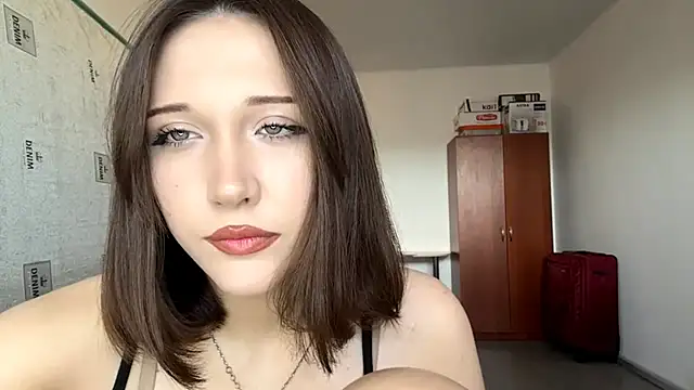 kiravings online show from 04/12/26, 10:18