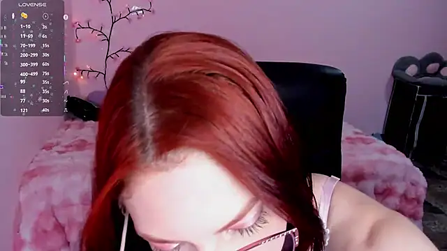 Snapshot of laurita_Olssen27 chatting on 05/07/26, 03:04 laurita Olssen27 online show from 05/07/26, 03:04