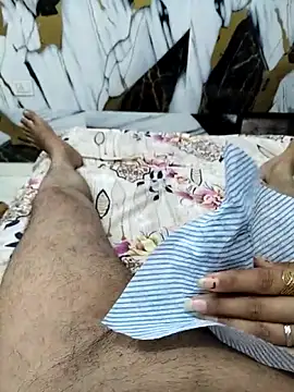 Snapshot of Sexy_Seductive_couple chatting on 03/23/26, 04:45 Sexy Seductive couple online show from 03/23/26, 04:45