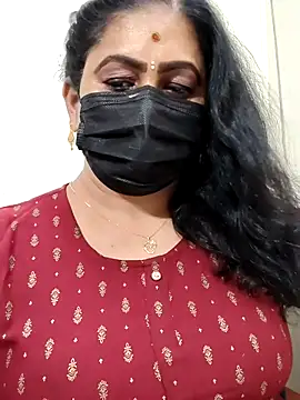 Snapshot of aishu_mallu_tamil chatting on 04/07/26, 03:03 aishu mallu tamil online show from 04/07/26, 03:03