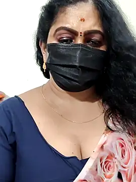 Snapshot of aishu_mallu_tamil chatting on 03/20/26, 08:32 aishu mallu tamil online show from 03/20/26, 08:32