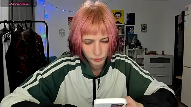 sweet peach    online show from 04/16/26, 07:36