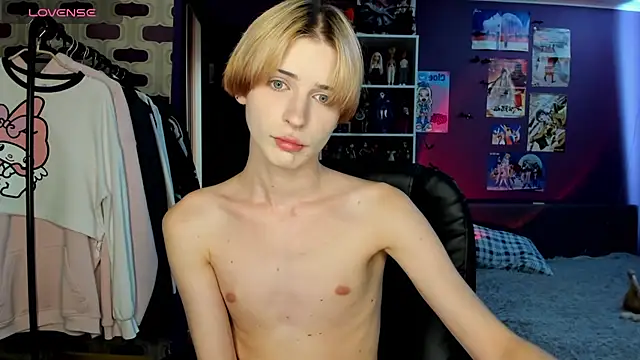 Snapshot of sweet_peach___ chatting on 07/18/26, 02:36 sweet peach online show from 07/18/26, 02:36