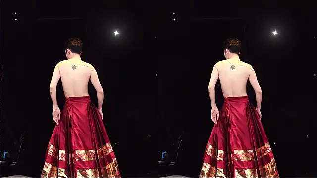 Snapshot of LookingBoy-001 chatting on 04/04/26, 07:04 LookingBoy-001 online show from 04/04/26, 07:04