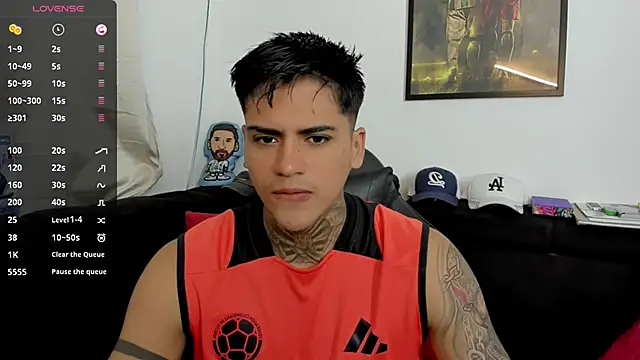 Snapshot of sweetlatinoboy chatting on 03/18/26, 10:18 sweetlatinoboy online show from 03/18/26, 10:18