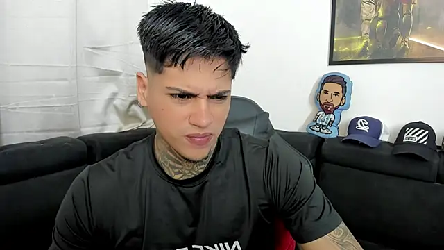 Snapshot of sweetlatinoboy chatting on 05/05/26, 11:35 sweetlatinoboy online show from 05/05/26, 11:35