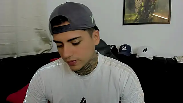 Snapshot of sweetlatinoboy chatting on 04/10/26, 11:17 sweetlatinoboy online show from 04/10/26, 11:17