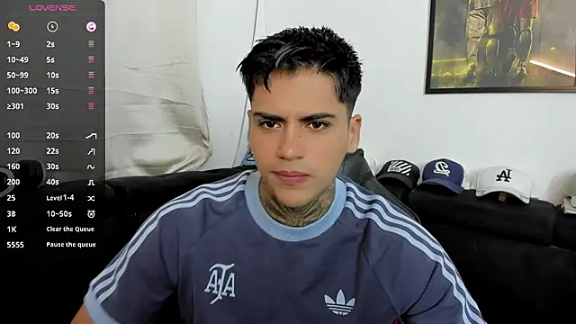 Snapshot of sweetlatinoboy chatting on 03/21/26, 10:52 sweetlatinoboy online show from 03/21/26, 10:52