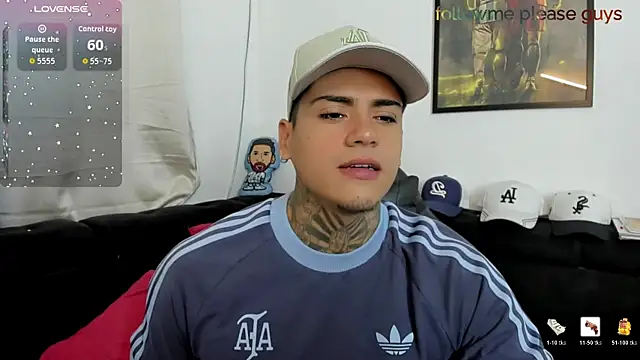 Snapshot of sweetlatinoboy chatting on 04/09/26, 10:10 sweetlatinoboy online show from 04/09/26, 10:10