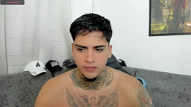 Snapshot of sweetlatinoboy chatting on 07/17/26, 09:39 sweetlatinoboy online show from 07/17/26, 09:39