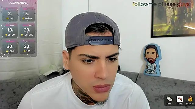 Snapshot of sweetlatinoboy chatting on 06/09/26, 12:06 sweetlatinoboy online show from 06/09/26, 12:06