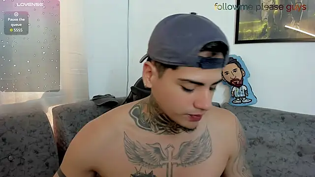 Snapshot of sweetlatinoboy chatting on 06/11/26, 12:24 sweetlatinoboy online show from 06/11/26, 12:24
