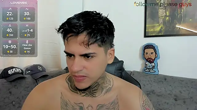 Snapshot of sweetlatinoboy chatting on 06/22/26, 12:13 sweetlatinoboy online show from 06/22/26, 12:13