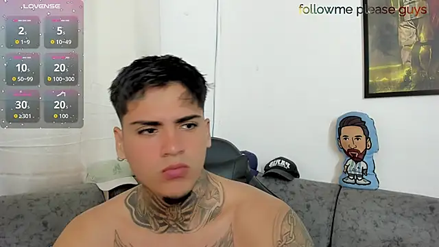 Snapshot of sweetlatinoboy chatting on 06/16/26, 12:05 sweetlatinoboy online show from 06/16/26, 12:05