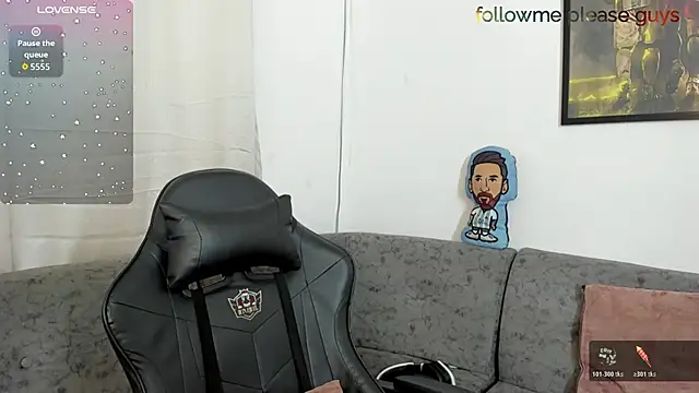 Snapshot of sweetlatinoboy chatting on 06/19/26, 12:11 sweetlatinoboy online show from 06/19/26, 12:11