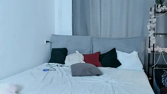 Shadow blink online show from 04/02/26, 01:07