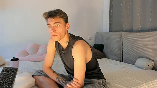 Shadow blink online show from 04/06/26, 02:07