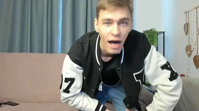 Shadow blink online show from 03/24/26, 02:06