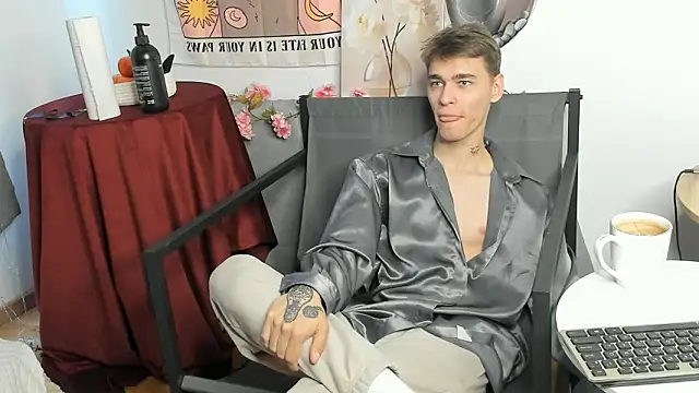 Shadow blink online show from 03/27/26, 12:06