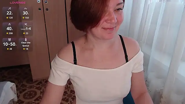 Julia Vagrik online show from 06/12/26, 09:29