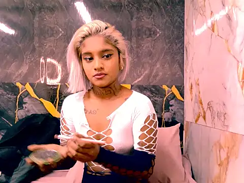 Snapshot of indian_barbie chatting on 03/25/26, 07:52 indian barbie online show from 03/25/26, 07:52