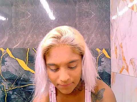 Snapshot of indian_barbie chatting on 03/22/26, 06:09 indian barbie online show from 03/22/26, 06:09