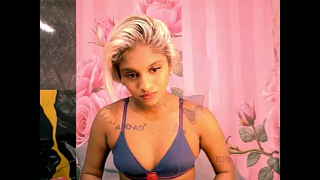 Snapshot of indian_barbie chatting on 04/14/26, 02:55 indian barbie online show from 04/14/26, 02:55