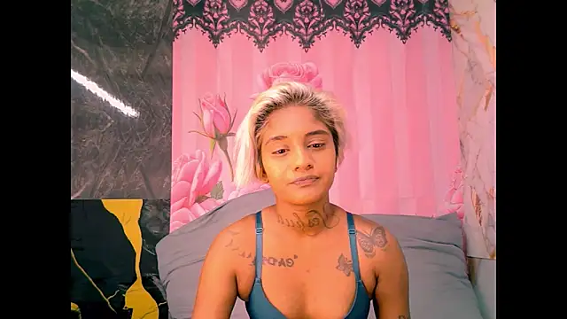 Snapshot of indian_barbie chatting on 04/08/26, 09:22 indian barbie online show from 04/08/26, 09:22