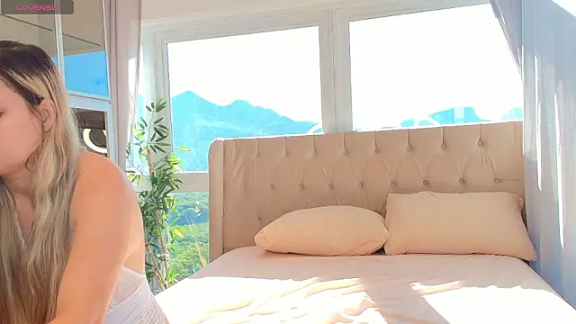 Snapshot of Florence_Ford chatting on 03/25/26, 11:20 Florence Ford online show from 03/25/26, 11:20