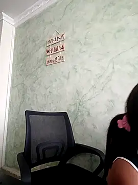 EmiilyStonee online show from 05/05/26, 02:31