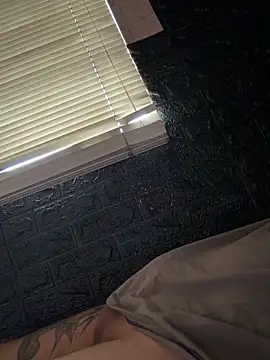 jaz975 online show from 04/21/26, 04:35