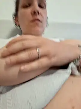 DeaEvy online show from 04/07/26, 05:04