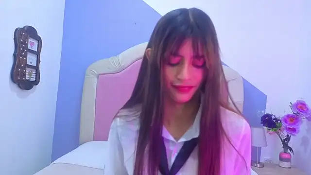 Sofy Durand online show from 04/15/26, 11:59