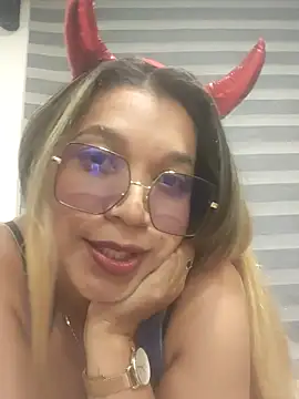 Melisa 14 online show from 04/11/26, 01:24