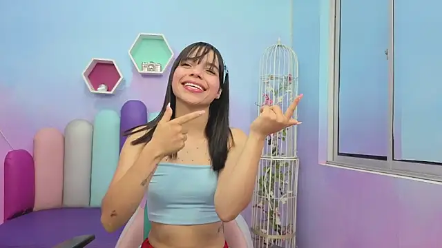 Snapshot of Isaa_Skinny chatting on 03/20/26, 03:29 Isaa Skinny online show from 03/20/26, 03:29