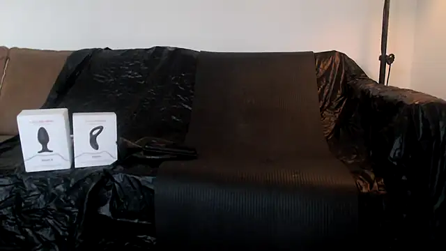 Snapshot of latexslaveboy chatting on 06/23/26, 07:45 latexslaveboy online show from 06/23/26, 07:45