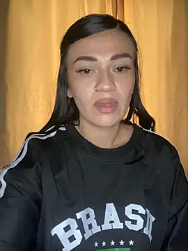 chloe evans0 online show from 06/24/26, 10:07